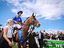 Fantastic Moon siegt unter Rene Piechulek im IDEE 154. Deutsches Derby, Gr.1